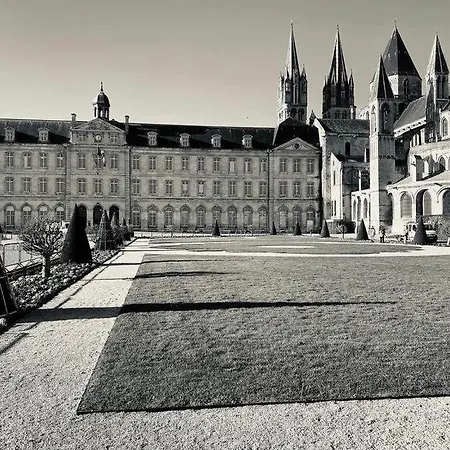 Banyo, 1p Proche Centre דירה קאין