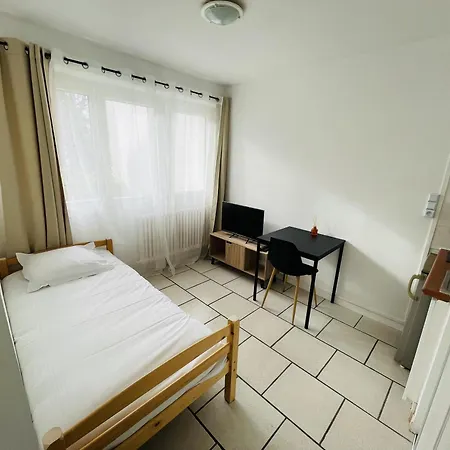 Banyo, 1p Proche Centre דירה *